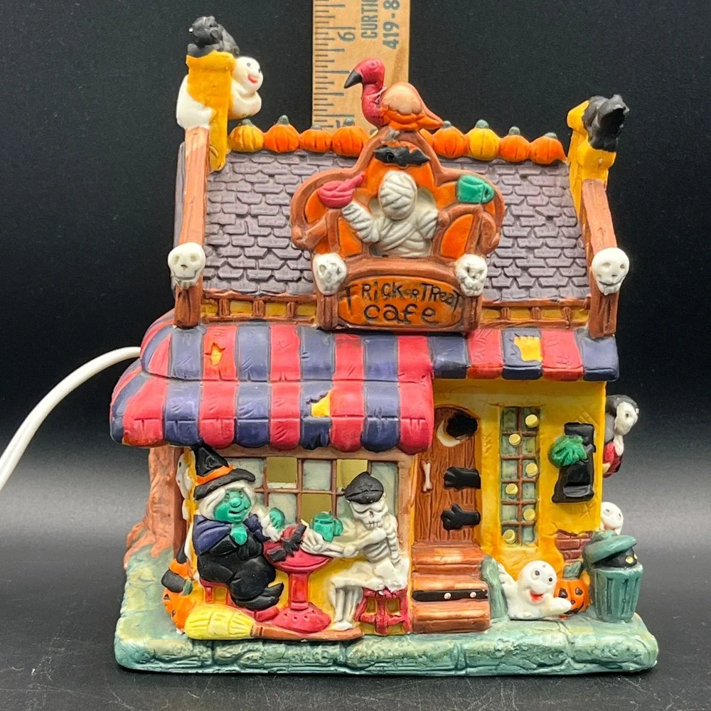 Trick or Treat Cafe Halloween Village Light Up Ceramic Haunted House New Cord